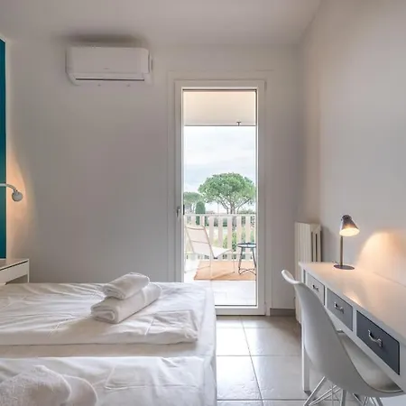 Tennis / Pool / Barbecue *