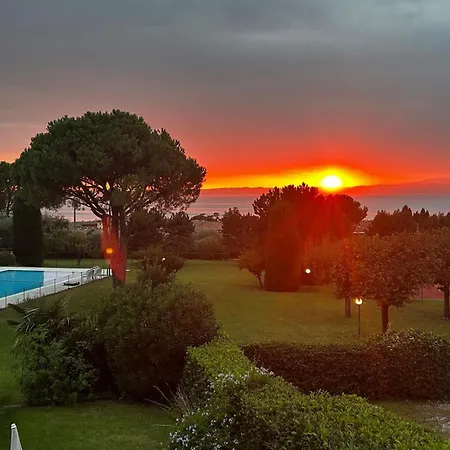 Tennis / Pool / Barbecue *