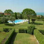 Дом отдыха Tennis / Pool / Barbecue Бардолино