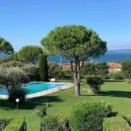 Tennis / Pool / Barbecue * Μπαρντολίνο