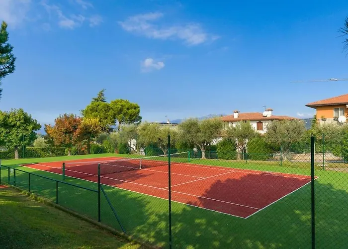 Tennis / Pool / Barbecue בית נופש