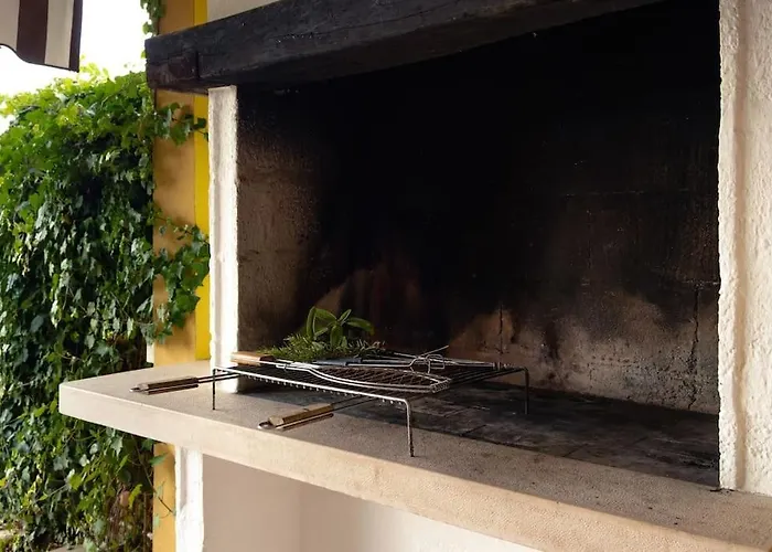 בית נופש Tennis / Pool / Barbecue